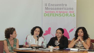 Defensoras de DDHH de Centroamérica participaban en un encuentro regional en El Salvador