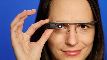 Los Google Glass aún no están disponibles para el público. (AP)