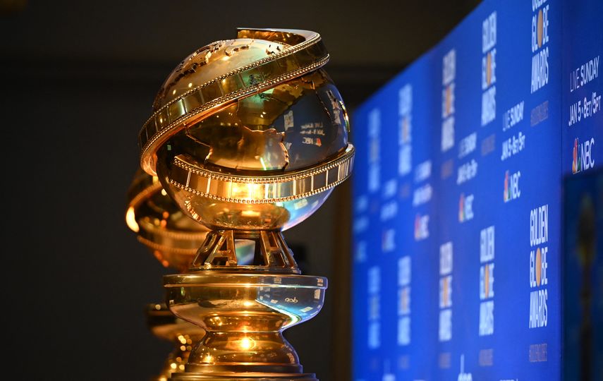 Los trofeos de los Globos de Oro están colocados en el escenario previo al anuncio de las nominaciones a la 77 edición anual de los premios en el hotel Beverly Hilton de Beverly Hills el 9 de diciembre de 2019.  