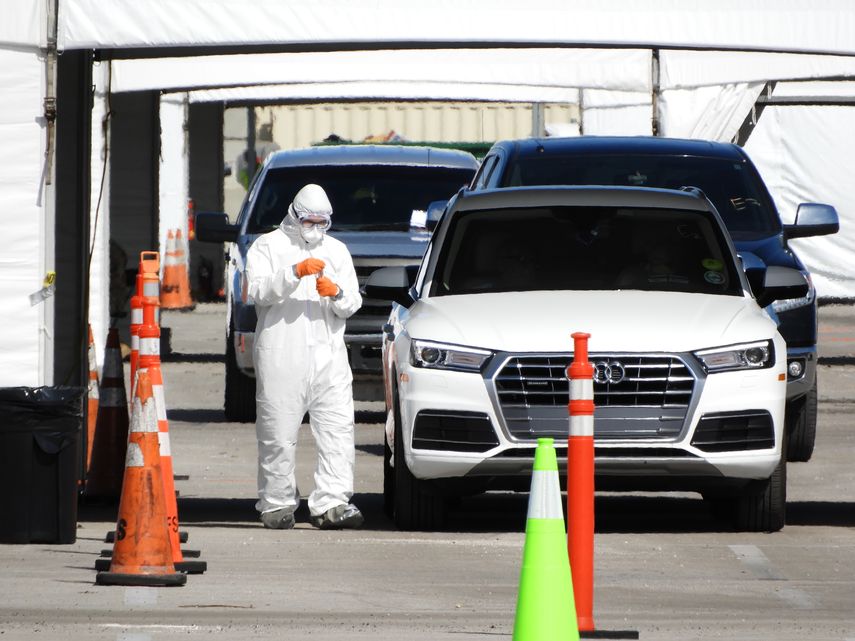 An&aacute;lisis de coronavirus en Hard Rock Stadium en Miami (Estados Unidos).&nbsp;
