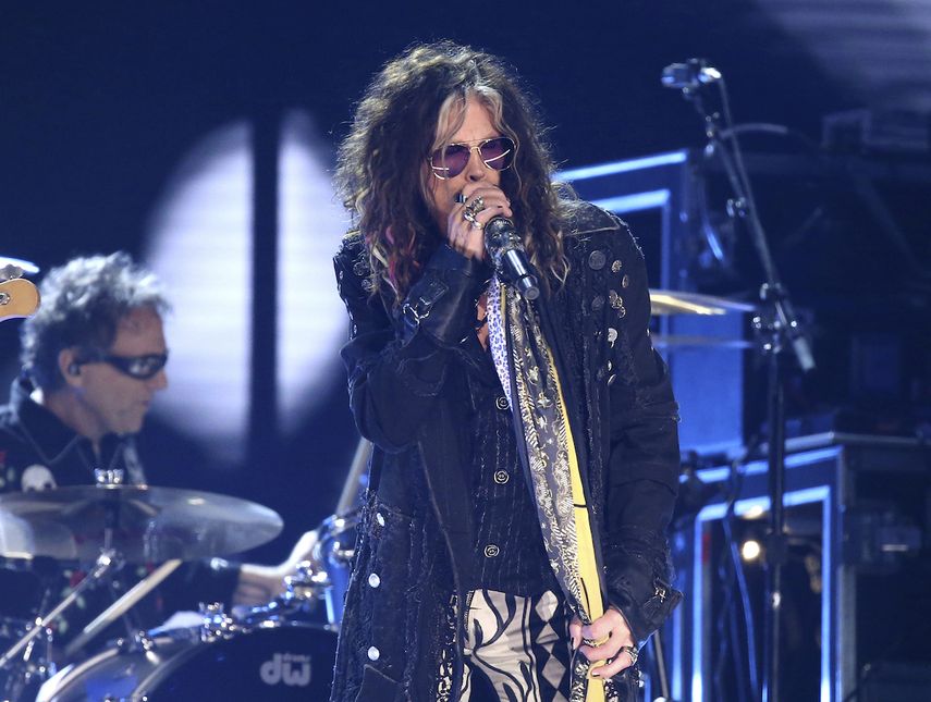 &nbsp;Steven Tyler canta en la 62a entrega anual de los premios Grammy, el 26 de enero de 2020 en Los Ángeles.&nbsp; Aerosmith cancela conciertos tras anunciar que el vocalista de la bada está en rehabilitación.&nbsp;