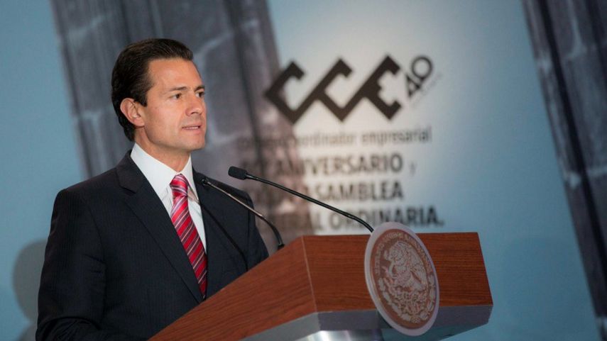 El presidente de México, Enrique Peña Nieto, durante una reunión con el Consejo Coordinador Empresarial donde le informaron que ese organismo invertirá en el país al menos 3 y medio millones de millones de pesos durante 2017.