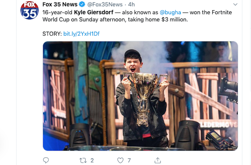 Captura de pantalla de Fox35 donde aparece elcampe&oacute;n de la Copa Mundial de Fortnite, Kyle Giersdorf.