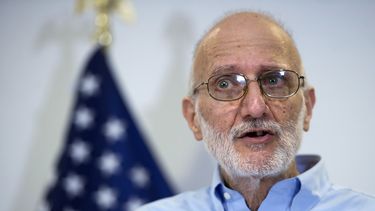 Gross, de 66 años, fue arrestado en Cuba en 2009 y condenado en 2011 a 15 años de cárcel por lo que el Gobierno cubano describió como acciones contra la integridad territorial del Estado. (EFE)