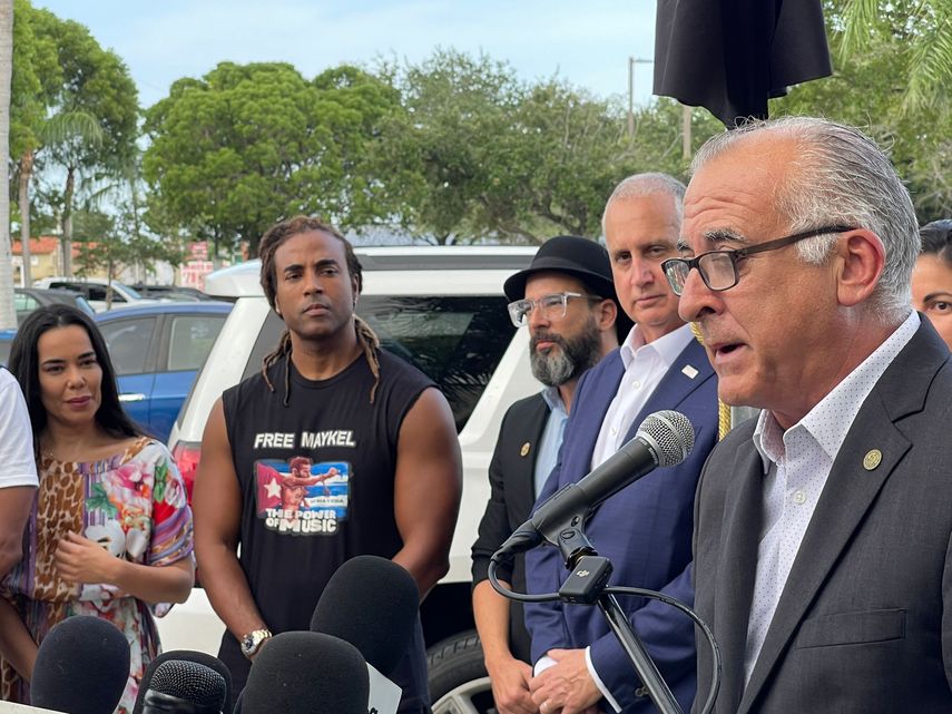 Esteban Bovo, alcalde de Hialeah.&nbsp;