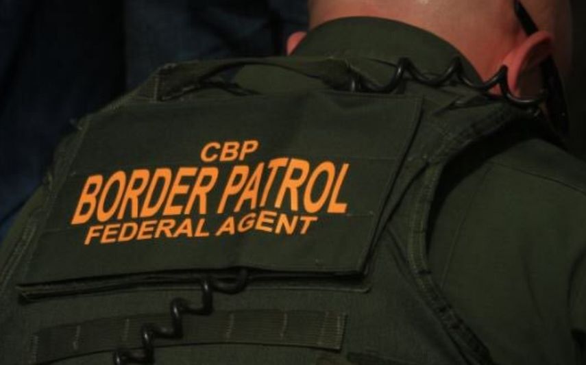 Los 12 indocumentados encontrados en un camión en Texas fueron entregados a la Patrulla Fronteriza.