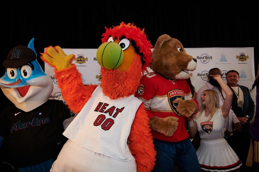 Las mascotas de los equipos de Los Marlins, el Miami Heat y los Florida Panthers estuvieron en la celebración.&nbsp;