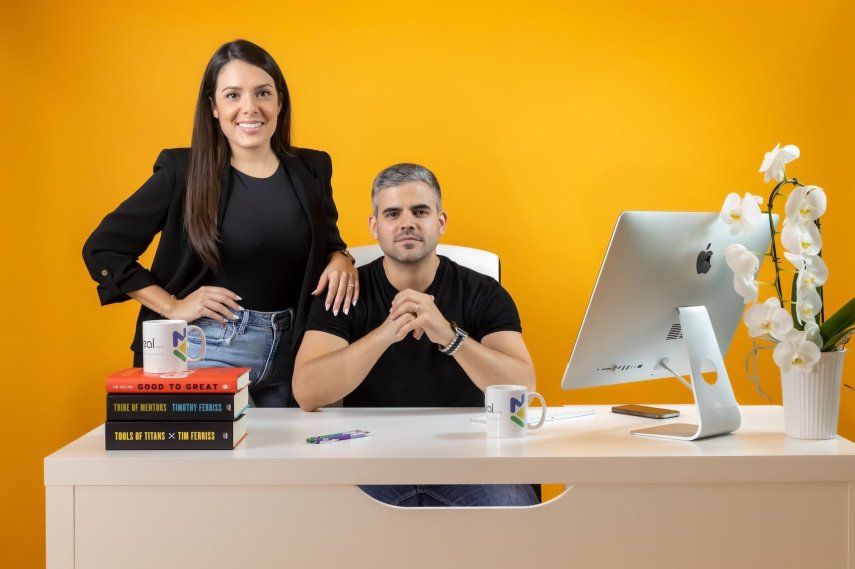 Cintya Zambrano y Joel Martínez, creadores de Apizeal.&nbsp;