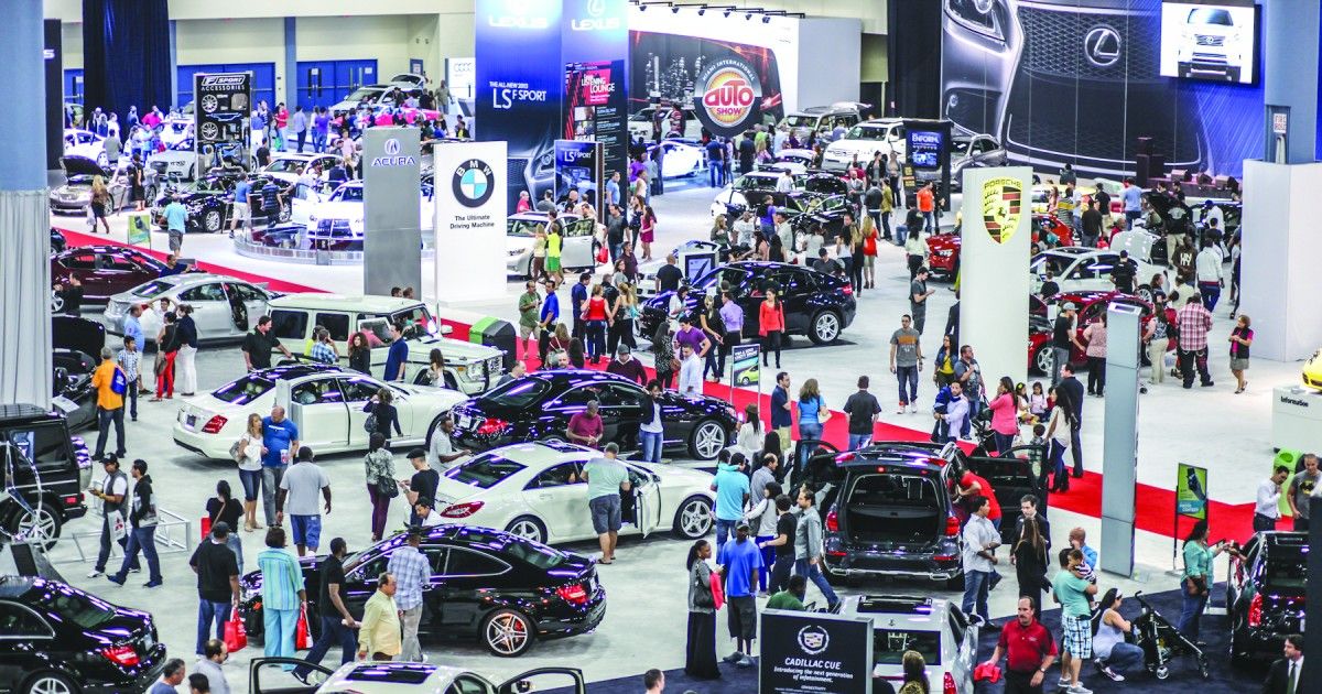 Modelos para todos los gustos en el Auto Show de Miami