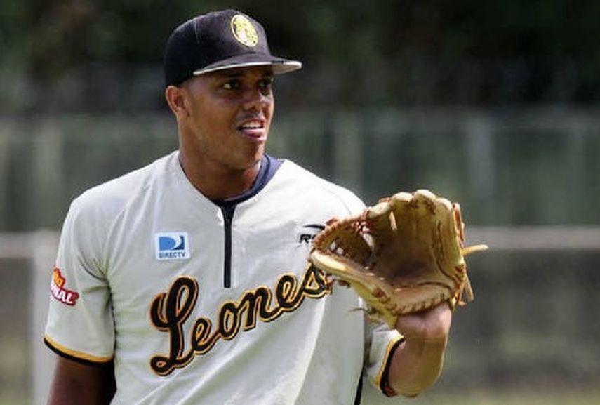 Sánchez hizo su debut en Venezuela en la pasada contienda con los Leones del Caracas. (CORTESÍA LEONES)