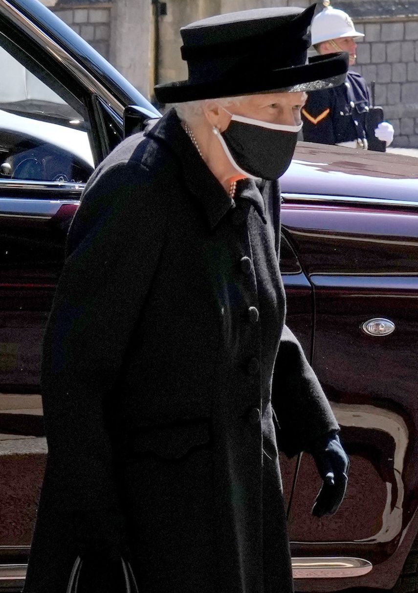 La reina Isabel, quien cumple 95 años el miércoles, despide a su esposo, príncipe Felipe, fallecido a los 99 años.&nbsp;