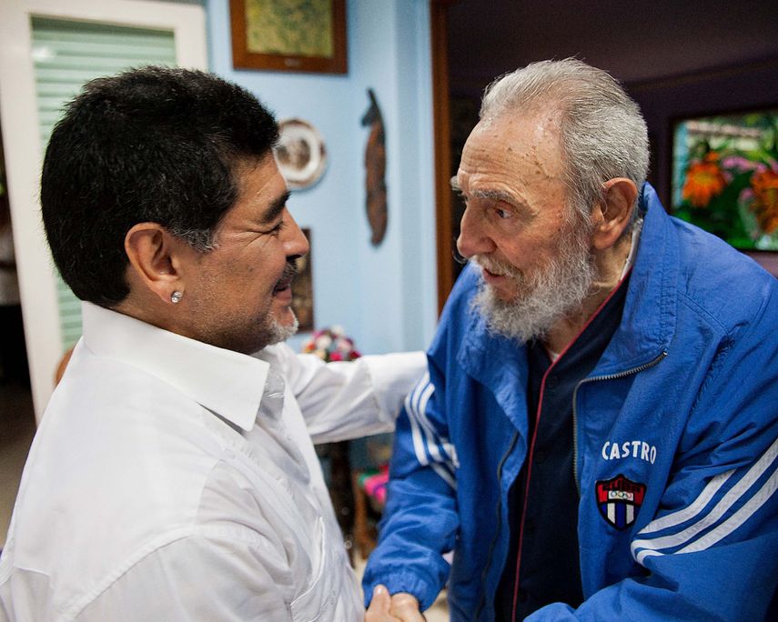 Maradona ha sido un confeso admirador de Fidel Castro desde su juventud.