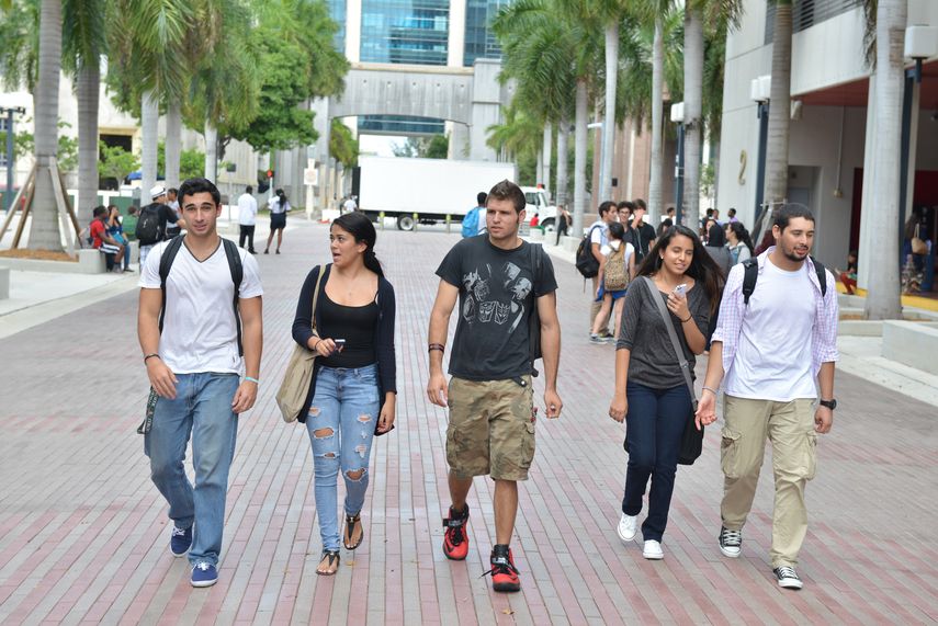 Miami Dade College cuenta con una matrícula de más de 165.000 alumnos.