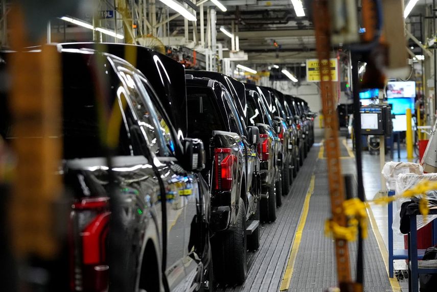 Planta ensambladora de camionetas Ford en Estados Unidos.