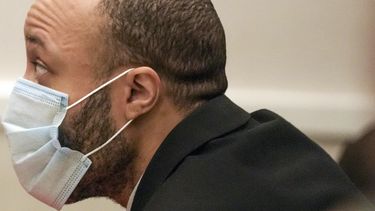 Los fiscales alegan que Darrell Brooks, de 40 años, mató a seis personas e hirió a decenas de otras conduciendo su camioneta a través de un desfile navideño el 21 de noviembre en Waukesha, un suburbio de Milwaukee.&nbsp;