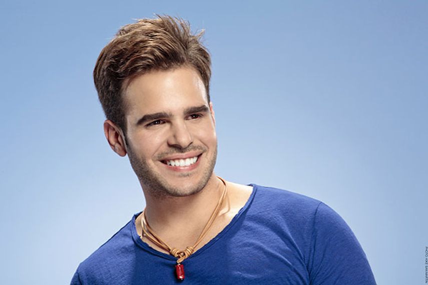 Juan Esteban, creador de los éxitos Bum, Bum, Bum, Qué pena y Te equivocaste, que han alcanzado los primeros lugares en las listas de música tropical de Billboard. EFE/Kike San Martin