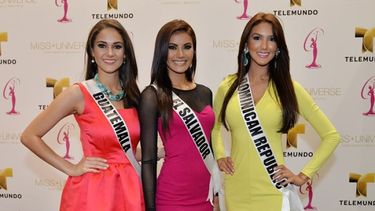 Ana Montúfar Urrutia, Patricia Murillo y Kimberly Castillo. (ÁLVARO MATA)