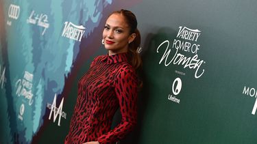 el libro biografico de jennifer lopez saldra a la venta en noviembre