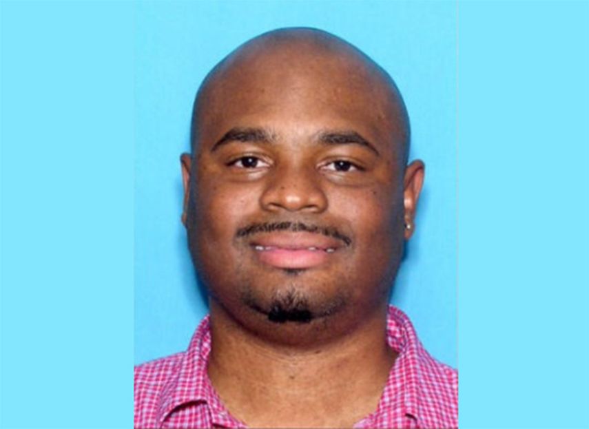 Buscan a Corey Perry, acusado de pornografía infantil.