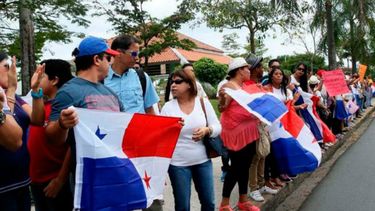 Sectores de la sociedad panameña alientan desde hace un tiempo la retórica xenófoba y denuncian que la llegada de tantos extranjeros va a provocar que muchos nacionales se queden sin trabajo.