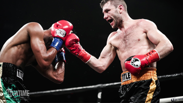 Barthelemy recibe una derecha del bielorruso Kiryl Relikh.&nbsp;