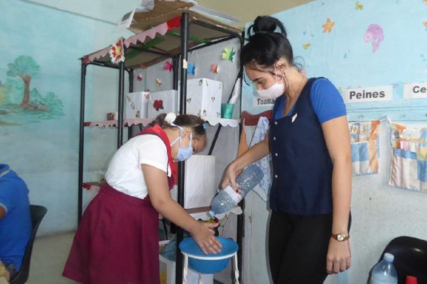 La escasez marca inicio de atípico curso escolar en Cuba