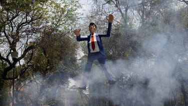 A&nbsp;Peña Nieto le tocó hacer de Judas en esta arraigada costumbre que tiene lugar anualmente en México durante el Sábado de Gloria como parte de las celebraciones y rituales de Semana Santa.