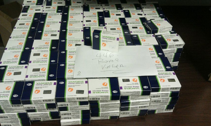 Esta imagen recoge la llegada del fármaco a depósito municipal. (CORTESÍA)