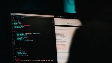 EEUU ofrece millonaria recompensa por pirata informático ruso