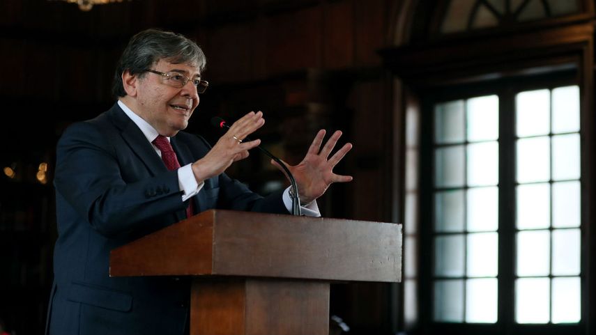 El canciller de&nbsp;Colombia, Carlos Holmes Trujillo, en rueda de prensa en Bogotá.