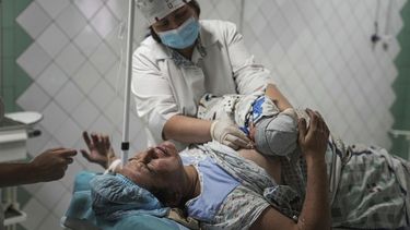 OMS lucha por enviar generadores eléctricos a los hospitales de Ucrania