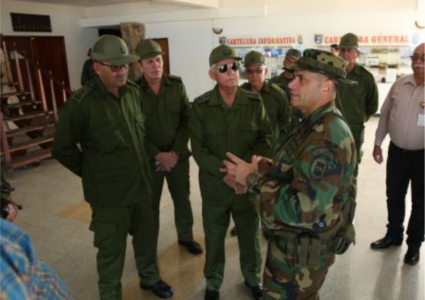 Solá, que viajó junto a otros oficiales y especialistas en defensa estratégica territorial cubanos, fue recibido en La Orchila, base militar de la Armada Bolivariana.&nbsp;