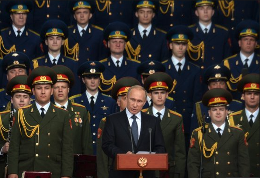 El presidente ruso, Vladímir Putin, anunció este martes que incorporará este año más de 40 misiles intercontinentales a su arsenal nuclear, poco después de conocerse los planes de Estados Unidos de desplegar armamento pesado en Europa del Este.