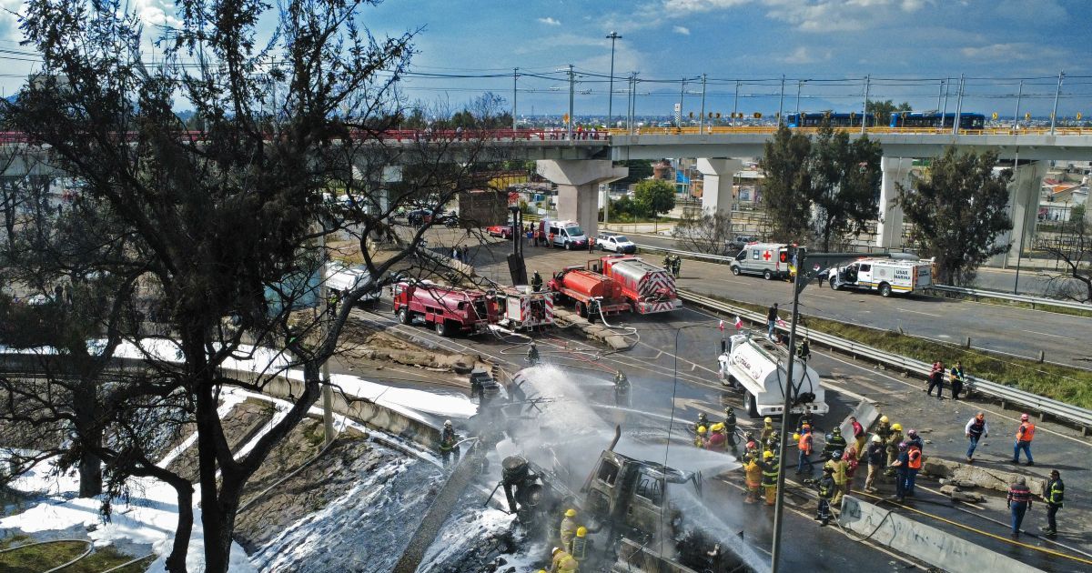 Al menos 57 heridos en Ciudad de México por explosión de camión de gas