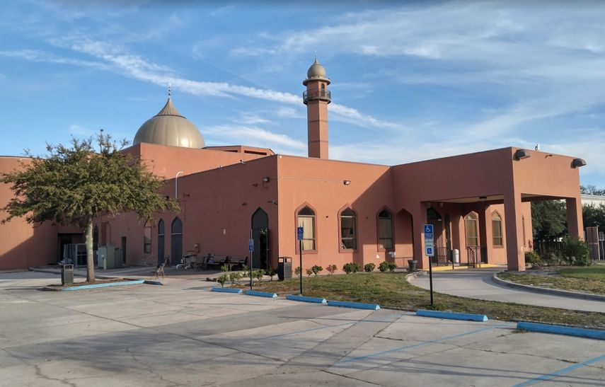 Vista parcial de la fachada de la mezquita ubica en el&nbsp;Islamic Center of Northeast Florida.