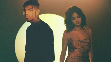 Rauw Alejandro y Selena Gómez