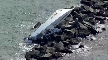 Imagen del bote en el que fallecieron el lanzador de los Marlins José Fernández y sus dos amigos. (ARCHIVO)