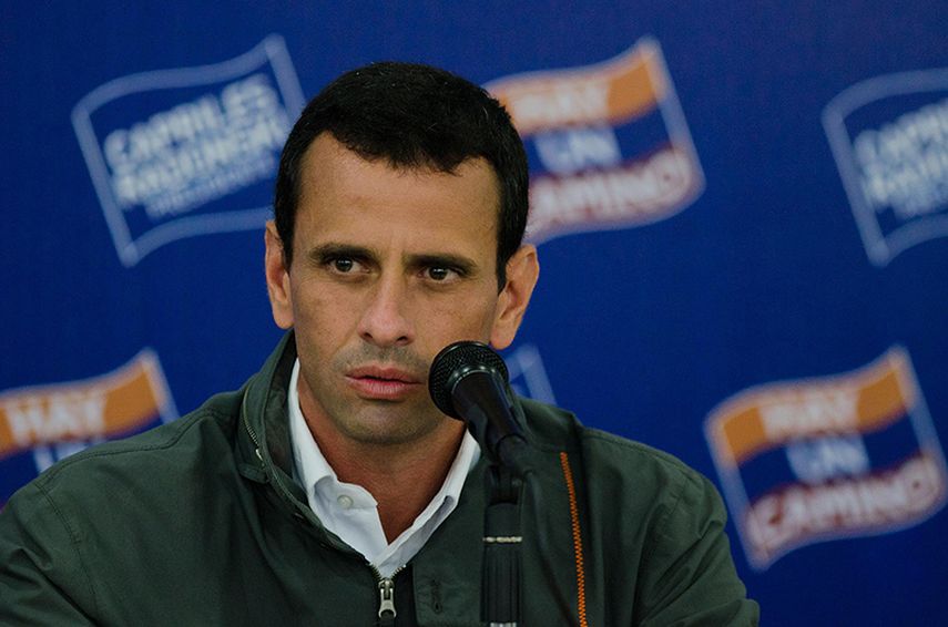 Capriles sostuvo que hay que propiciar canales de comunicación para llegar a un punto de encuentro en función a la tranquilidad de los venezolanos (ARCHIVO) 