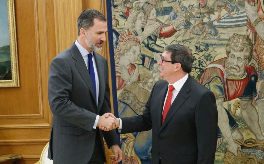 Imagen de archivo de la&nbsp;audiencia del Rey Felipe al ministro de Relaciones Exteriores de Cuba, Bruno Rodríguez Parrilla, en abril de 2017.