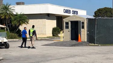 Fachada de una de las entradas al Refugio Temporal de Menores indocumentados de Homestead.&nbsp;