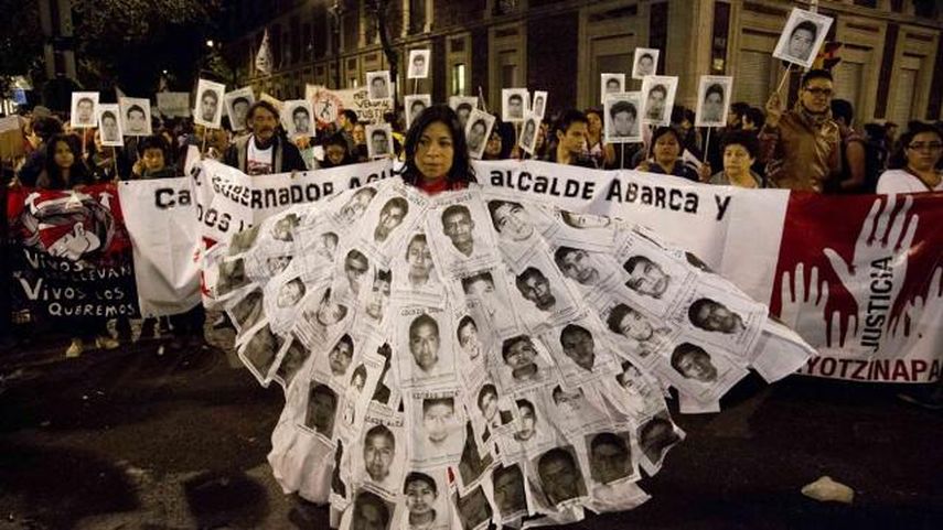 Protestas en México por los 43 estudiantes desaparecidos. Foto AP