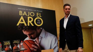 El jugador, de 38 años, presentó en Madrid su nuevo libro, Bajo el aro.