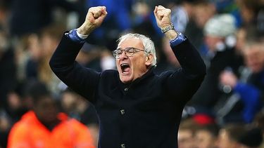 El italiano Claudio Ranieri fue quien se encargó de guiar al Leicester City a su primer título de la Premier League