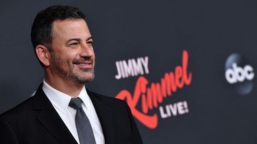 El presentador de televisión estadounidense Jimmy Kimmel llega a Una Noche con Jimmy Kimmel en el Hotel Roosevelt de Hollywood el 7 de agosto de 2019.&nbsp; &nbsp;