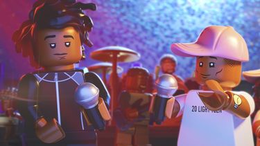 Esta imagen proporcionada por Focus Features muestra personajes de Lego con las voces de Jay-Z, izquierda, y Pharrell Williams, en una escena de Piece By Piece.&nbsp;