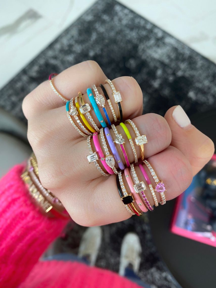 Para la ocasión especial del Día de las Madres, los diseños personalizados se convierten en un presente único para sorprender a mamá con una joya irrepetible.