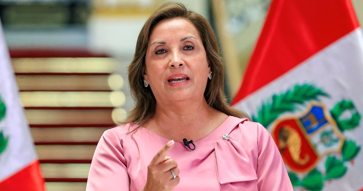 Expresidenta peruana descarta buscar asilo tras su destitución