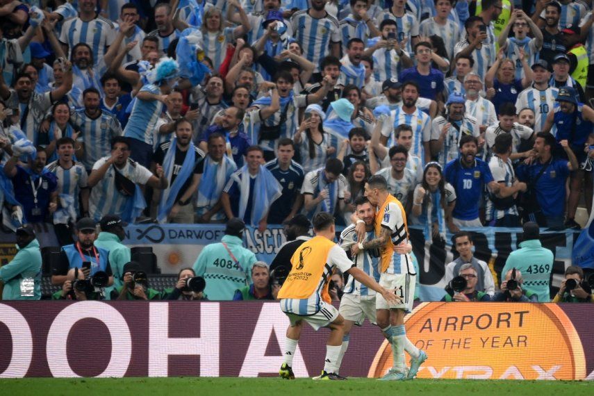 Lionel Messi celebra el gol anotado en el descuento por Argentina 