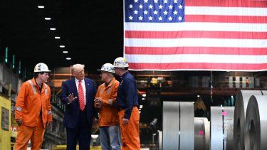 El presidente Donald Trump realiza visita a una planta siderúrgica de US Steel en Pensilvania, el 30 de mayo de 2025.