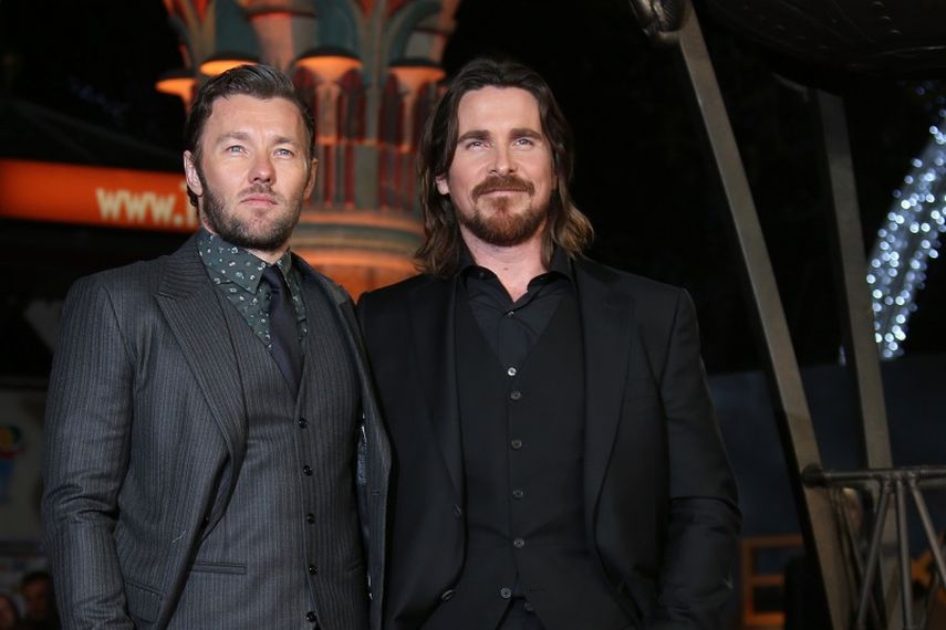 Los actores Joel Edgerton y Christian Bale posan durante el estreno mundial de Exodus: Gods And Kings en Londres (AP). 